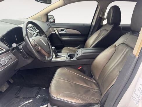 Used 2011 Lincoln MKX AWD w/ Sight & Sound Pkg image 9