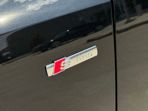 New 2025 Audi Q3 2.0T Premium image 8