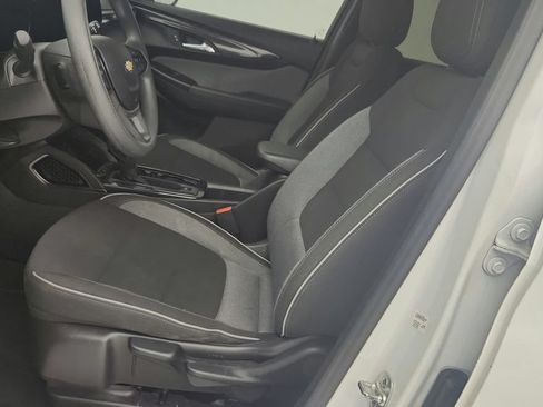 Certified 2024 Chevrolet TrailBlazer LT w/ Driver Confidence Package FWD image 10