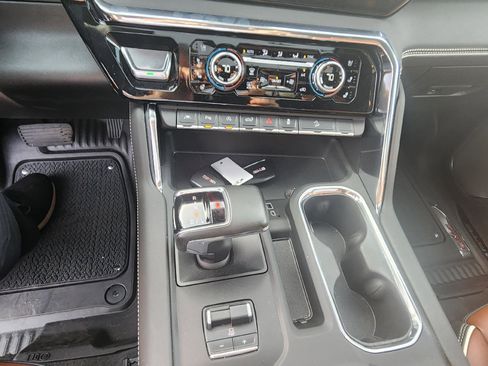 Used 2025 GMC Sierra 1500 Denali Ultimate image 21