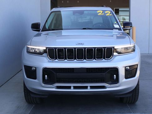 Used 2022 Jeep Grand Cherokee L Overland w/ Luxury Tech Group IV image 5