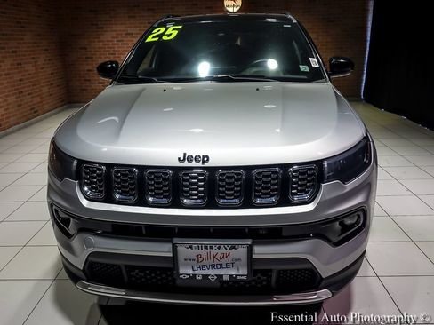 Used 2025 Jeep Compass Limited AWD/4WD image 6