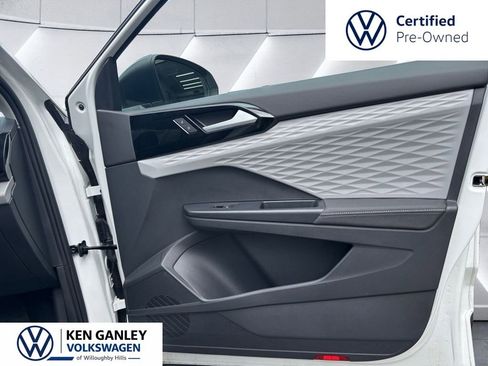 Certified 2024 Volkswagen Taos S FWD image 26