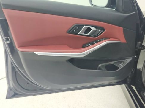 Used 2025 BMW 330i Sedan RWD image 23