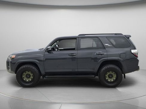 Used 2024 Toyota 4Runner TRD Off-Road Premium w/ Moonroof Package AWD/4WD image 4
