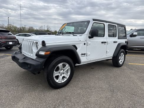 Used 2022 Jeep Wrangler Unlimited Sport image 1