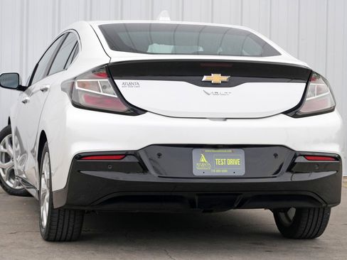 Used 2017 Chevrolet Volt Premier w/ Driver Confidence II Package image 5