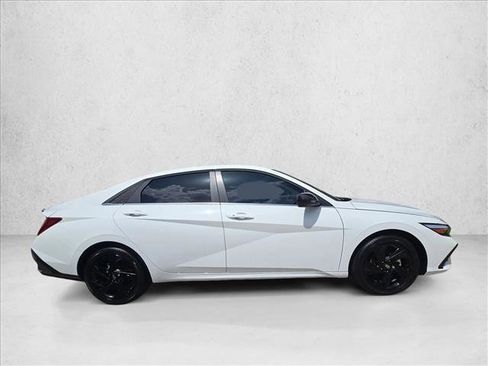 Used 2026 Hyundai Elantra SEL Sport Premium FWD image 4