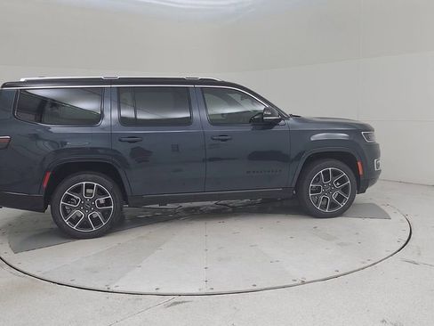 New 2025 Jeep Wagoneer Series III w/ Quick Order Package 25C Super image 16