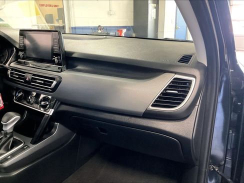 Used 2023 Kia Seltos LX image 13