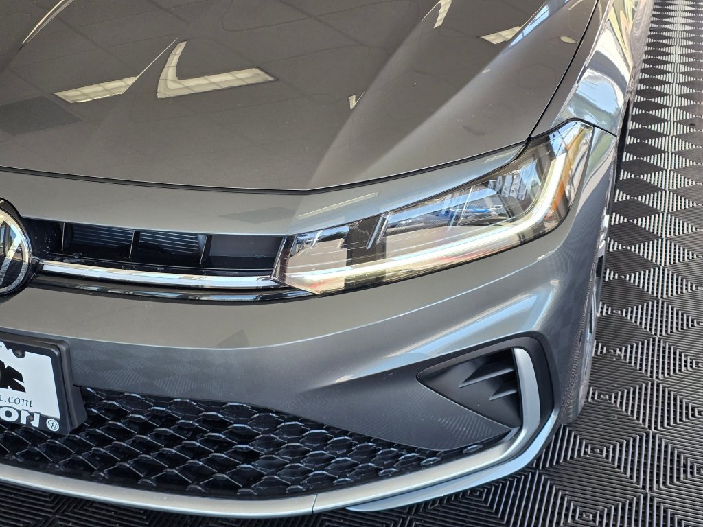New 2026 Volkswagen Jetta SEL FWD image 10