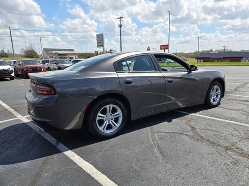 Used 2023 Dodge Charger SXT RWD image 5