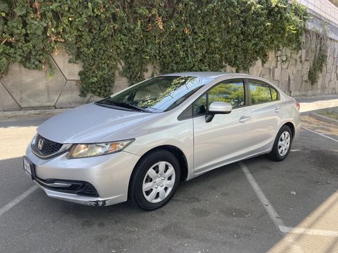 Used 2015 Honda Civic LX image 2