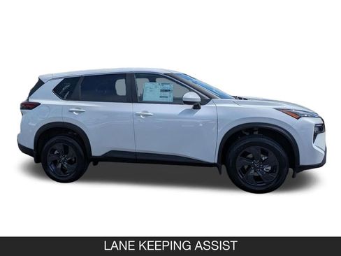 New 2026 Nissan Rogue SV FWD image 5