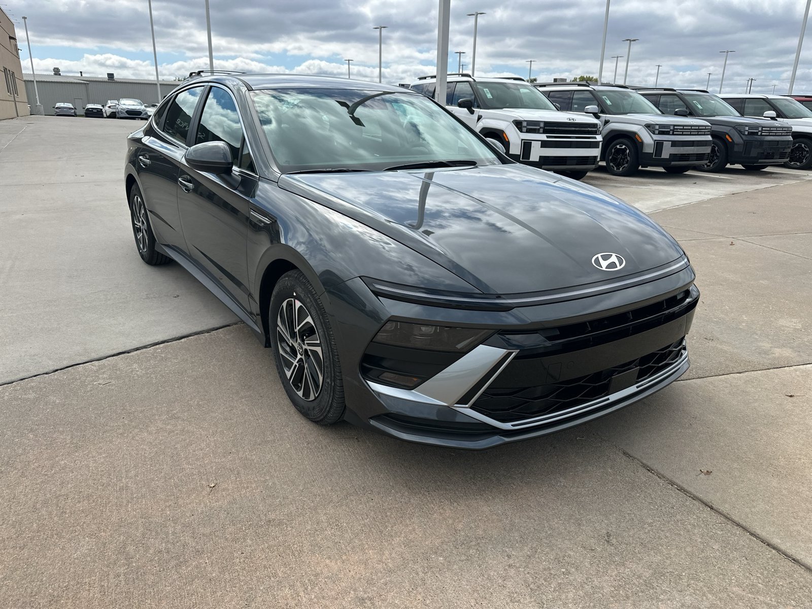 New 2026 Hyundai Sonata Blue FWD image 8