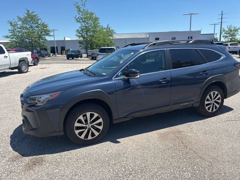 Used 2023 Subaru Outback Premium w/ Popular Package #1 AWD/4WD image 36