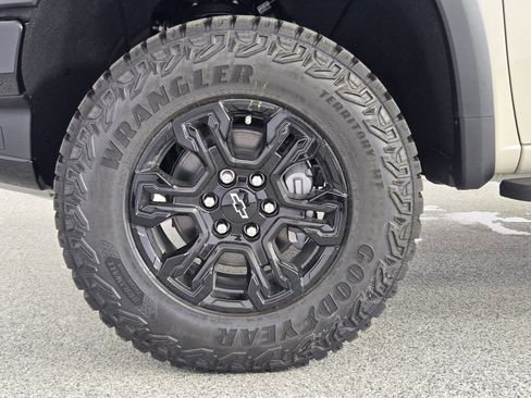 New 2026 Chevrolet Silverado 1500 ZR2 w/ Dark Appearance Package image 12