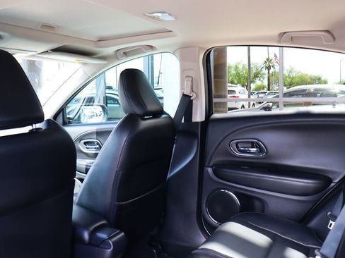 Used 2021 Honda HR-V EX-L image 34