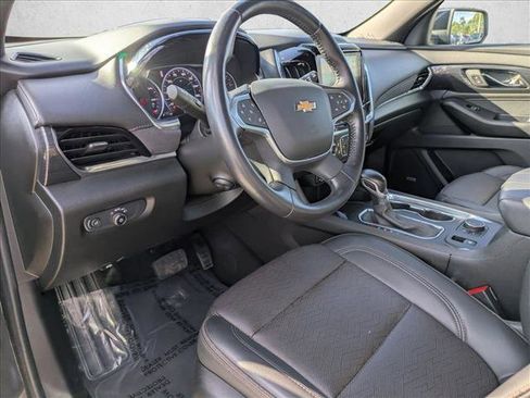 Used 2022 Chevrolet Traverse High Country image 10