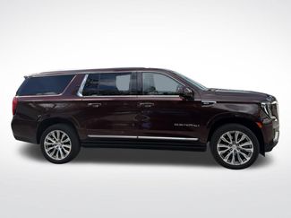 Used 2022 GMC Yukon XL Denali w/ Max Trailering Package AWD/4WD video 4