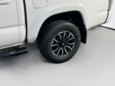 Used 2021 Toyota Tacoma TRD Sport image 28