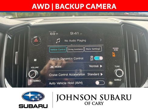 Used 2024 Subaru Ascent Onyx Edition image 9