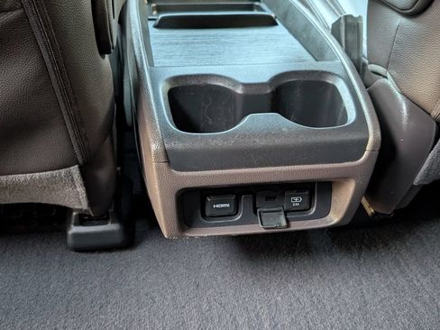Used 2018 Honda Odyssey EX-L image 20