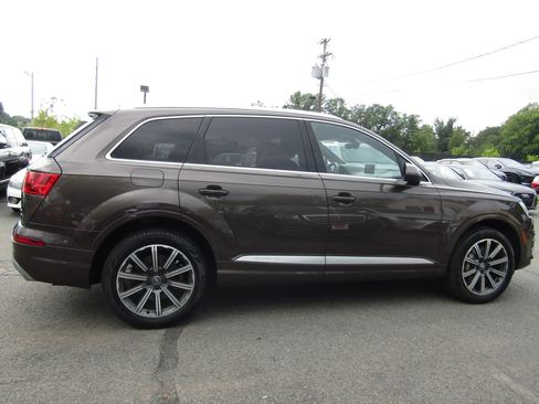 Used 2017 Audi Q7 3.0T Premium Plus w/ Premium Plus Package image 8