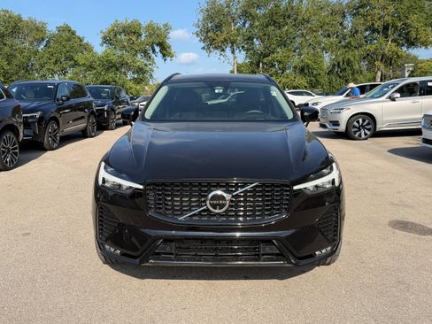 Certified 2024 Volvo XC60 B5 Ultimate w/ Protection Package Premier AWD/4WD image 8