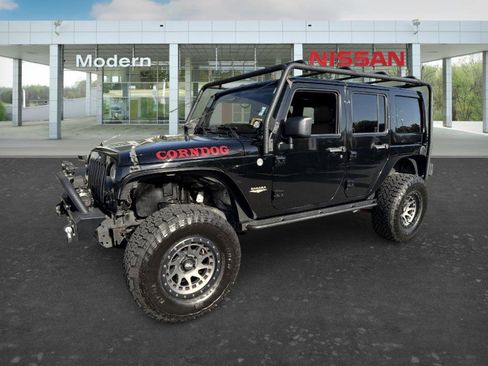 Used 2012 Jeep Wrangler Unlimited Sahara w/ Connectivity Group image 1