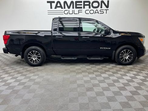 Used 2024 Nissan Titan SV RWD image 4