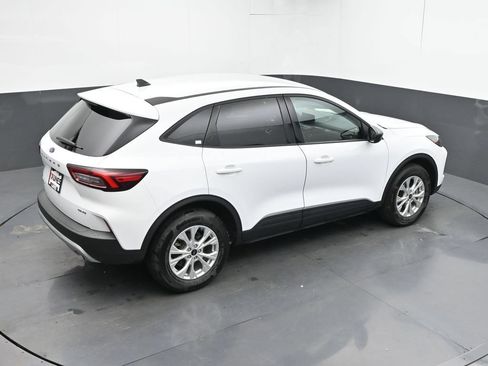 Used 2025 Ford Escape Active AWD/4WD image 35