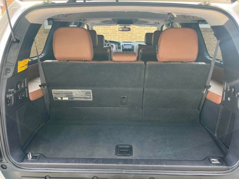 Used 2013 Toyota Sequoia Platinum image 37