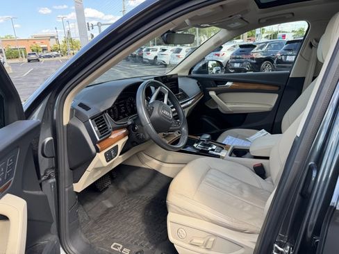 Used 2023 Audi Q5 2.0T Premium Plus AWD/4WD image 5