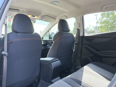 Used 2023 Subaru Crosstrek 2.0i Premium AWD/4WD image 11