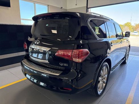 Used 2014 INFINITI QX80 Sport Utility 4D w/ Deluxe Touring Package image 3