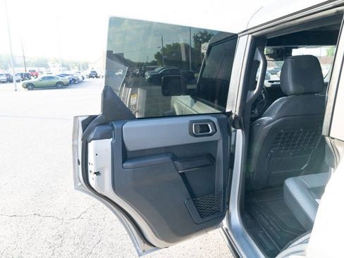 Used 2024 Ford Bronco Black Diamond image 11