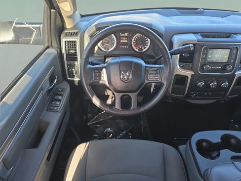 Used 2015 RAM 2500 SLT image 10