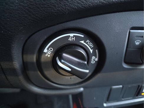 Used 2024 Nissan Frontier PRO-4X w/ Technology Package image 21