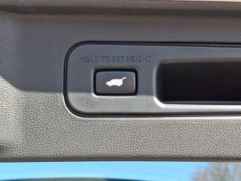 Certified 2023 Honda Pilot Elite image 32