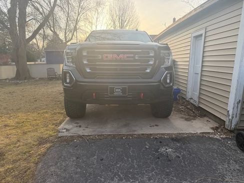 Used 2021 GMC Sierra 1500 AT4 w/ AT4 Premium Package AWD/4WD image 17
