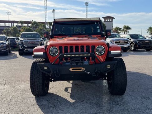 Used 2020 Jeep Gladiator Rubicon w/ LED Lighting Group AWD/4WD image 3