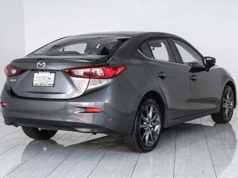 Used 2018 MAZDA MAZDA3 Touring FWD image 6