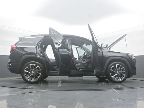 Used 2024 GMC Terrain SLT FWD image 59