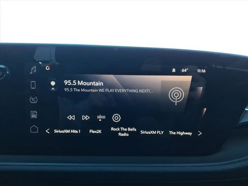 Used 2025 Buick Envista Preferred w/ Convenience II Package image 20