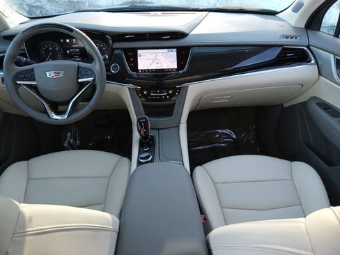 Certified 2023 Cadillac XT6 Premium Luxury w/ Technology Package image 17