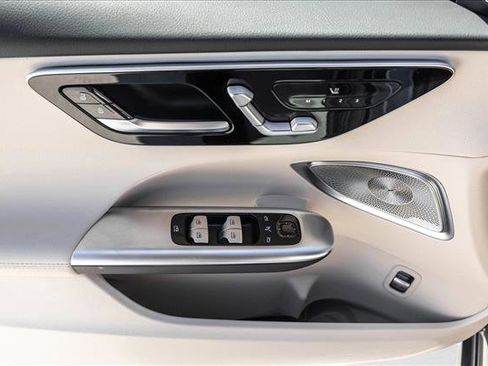Certified 2026 Mercedes-Benz C 300 4MATIC Sedan image 11