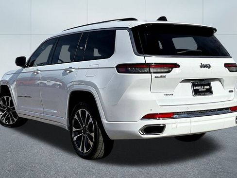 Used 2023 Jeep Grand Cherokee L Overland w/ Rear Seat Video Group I image 12