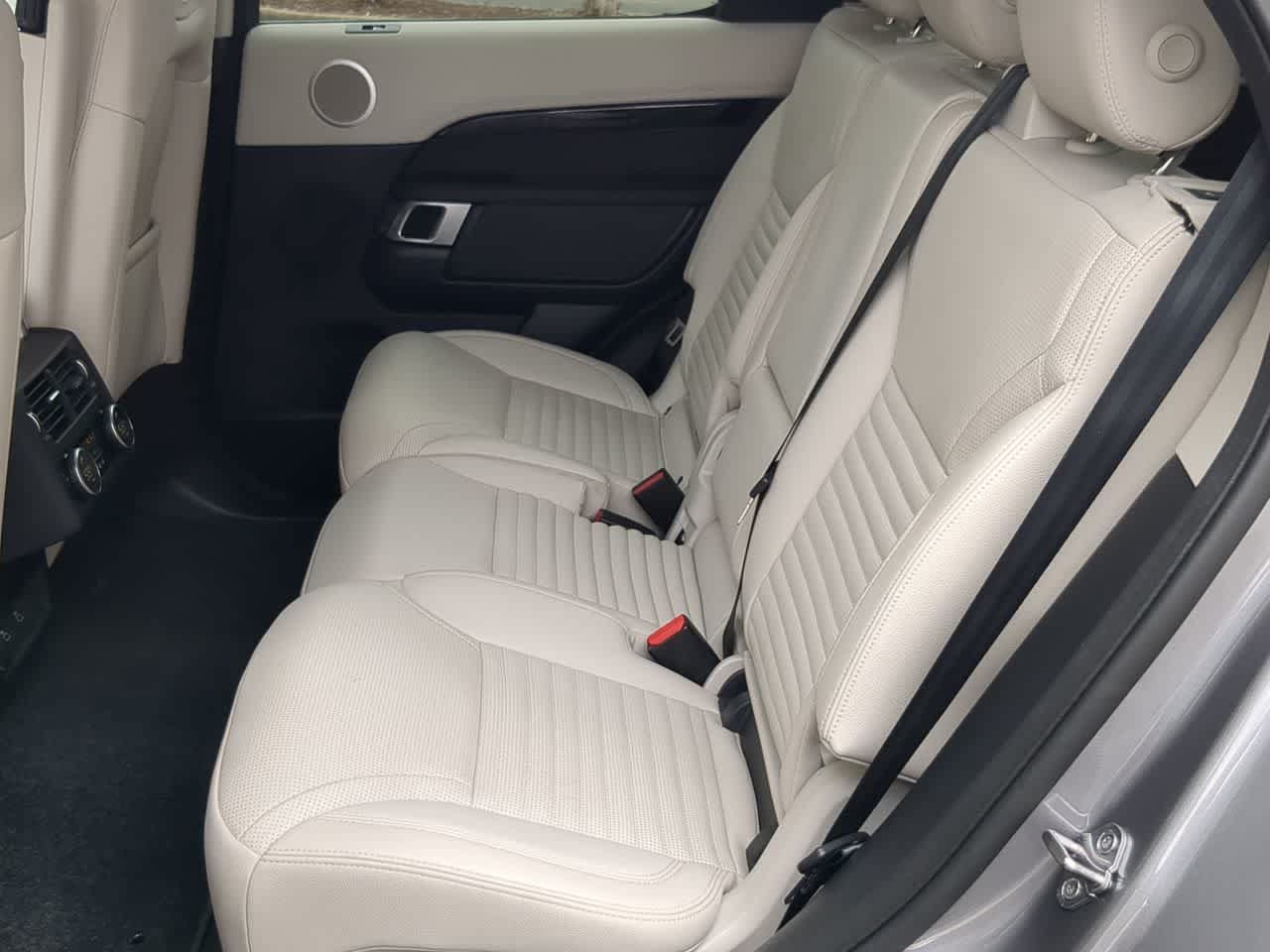 Certified 2025 Land Rover Discovery S AWD/4WD image 19