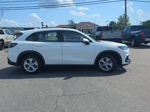Used 2023 Honda HR-V LX image 14